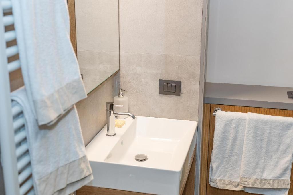 Castel Sant Angelo Luxury Rooms And Tour Рим Екстер'єр фото